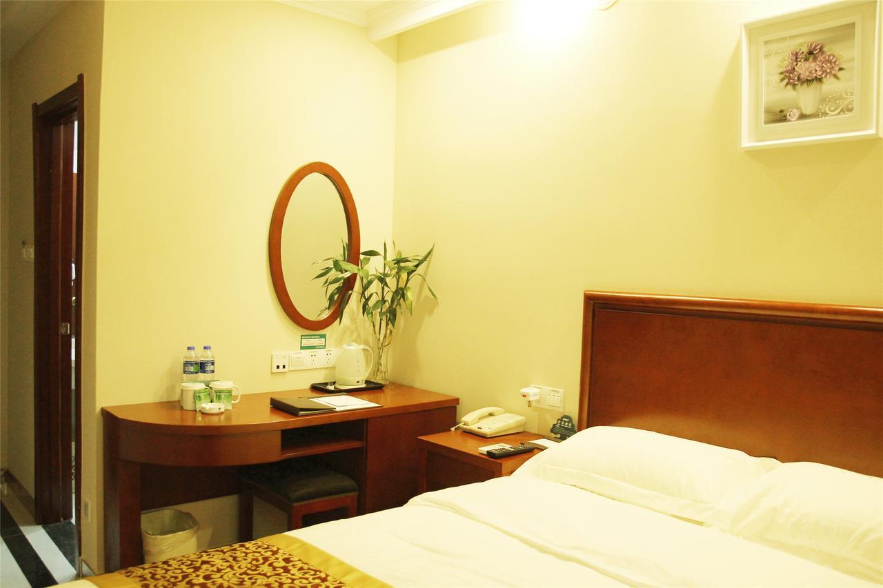 Greentree Alliance Jiangxi Nanchang Honggutan Middle Fenghuang Avenue Hotel Luaran gambar